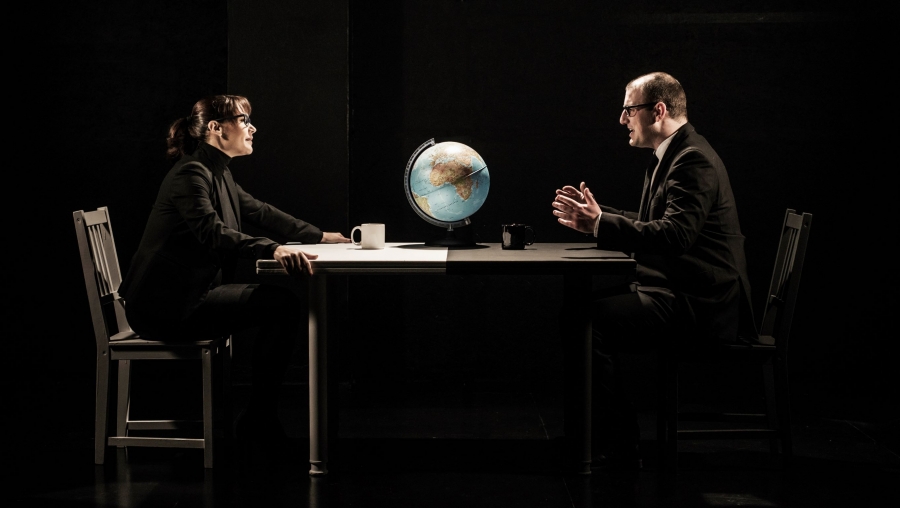 &ldquo;LEBENSRAUM - έ&nu;&alpha; &pi;&epsilon;ί&rho;&alpha;&mu;&alpha; &gamma;&iota;&alpha; &tau;&eta;&nu; &kappa;&alpha;&lambda;&omicron;&sigma;ύ&nu;&eta;- &tau;&omicron;&upsilon; &Theta;&alpha;&nu;ά&sigma;&eta; &Tau;&rho;&iota;&alpha;&rho;ί&delta;&eta;&rdquo;