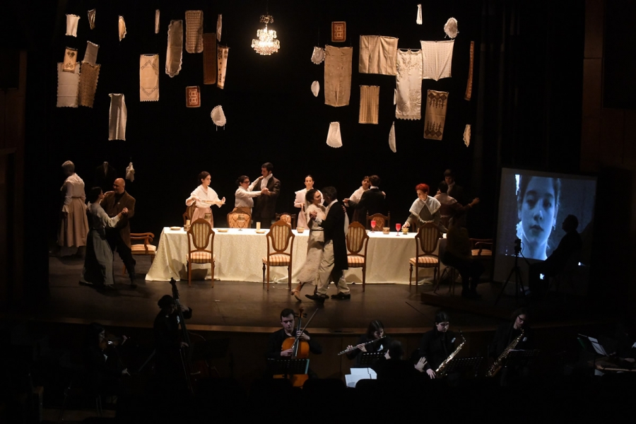 &Alpha;&Lambda;&Lambda;&Eta; &Mu;&Iota;&Alpha; &Pi;&Alpha;&Rho;&Alpha;&Sigma;&Tau;&Alpha;&Sigma;&Eta; &Tau;&Omicron;&Upsilon; &Epsilon;&Rho;&Gamma;&Omicron;&Upsilon;  &laquo;&Mu;&Alpha;&Upsilon;&Rho;&Omicron; &Nu;&Epsilon;&Rho;&Omicron; Ή &Pi;ό&sigma;&omicron; &Delta;&iota;&alpha;&rho;&kappa;&epsilon;ί &Mu;&iota;&alpha; &Mu;&nu;ή&mu;&eta;&raquo; &tau;&omega;&nu; &Epsilon;ύ&alpha; &Omicron;&iota;&kappa;&omicron;&nu;ό&mu;&omicron;&upsilon; &Beta;&alpha;&mu;&beta;&alpha;&kappa;ά - &Mu;&alpha;&tau;ί&nu;&alpha; &Mu;έ&gamma;&kappa;&lambda;&alpha;