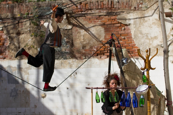 DROMOCOSMICAS (&Gamma;&alpha;&lambda;&lambda;ί&alpha;)