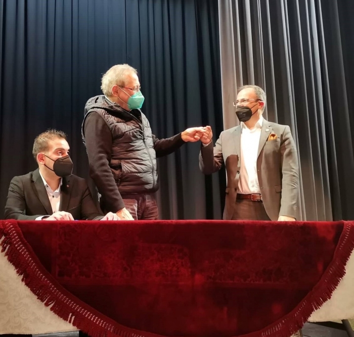 &Alpha;&nu;έ&lambda;&alpha;&beta;&epsilon; &kappa;&alpha;&theta;ή&kappa;&omicron;&nu;&tau;&alpha; &omicron; &nu;έ&omicron;&sigmaf; &Kappa;&alpha;&lambda;&lambda;&iota;&tau;&epsilon;&chi;&nu;&iota;&kappa;ό&sigmaf; &Delta;&iota;&epsilon;&upsilon;&theta;&upsilon;&nu;&tau;ή&sigmaf; &tau;&omicron;&upsilon; &Delta;&Eta;.&Pi;&Epsilon;.&Theta;&Epsilon;. &Sigma;&epsilon;&rho;&rho;ώ&nu; &Gamma;&iota;ώ&rho;&gamma;&omicron;&sigmaf; &Alpha;&nu;&delta;&rho;έ&omicron;&upsilon;